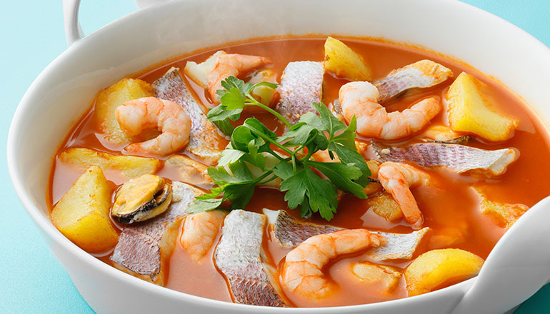 姫鯛のブイヤベース　ニンニクソース