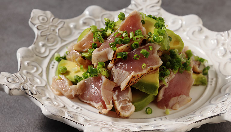 マグロとアボカドのマリネ ※クリスマス・年末年始特別料理（12/24-1/4）