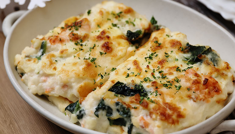 スモークサーモンとほうれん草のグラタン