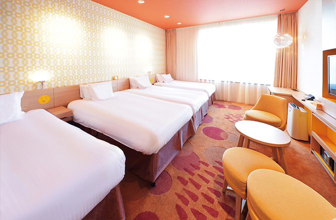 ヴィータ デラックスツイン（35〜37㎡／1〜4名様） 4名利用時イメージ<br>
※お部屋のデザインは一例です。詳細はヴィータ デラックスツインのページをご覧ください。