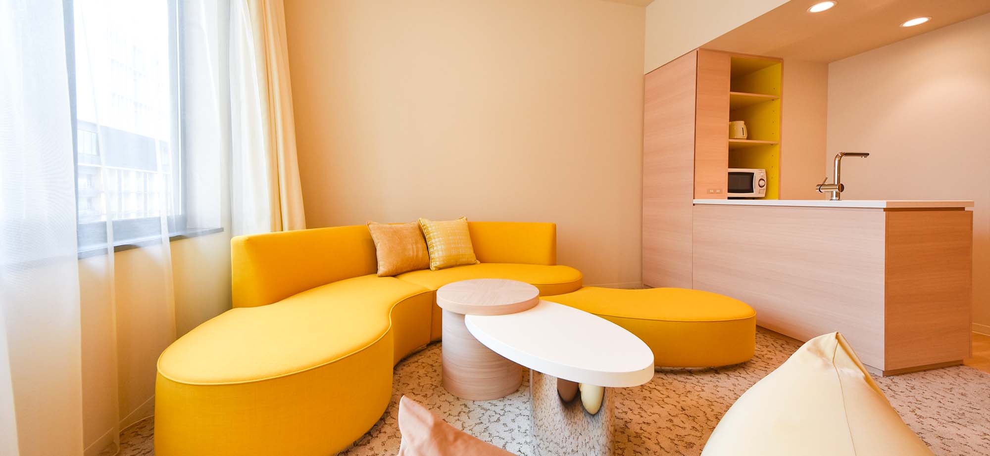 もこもこメゾネット（46㎡  ※上階21㎡＋下階25㎡／1〜4名様） リビングルーム