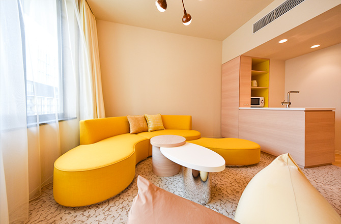 もこもこメゾネット（46㎡  ※上階21㎡＋下階25㎡／1〜4名様） リビングルーム